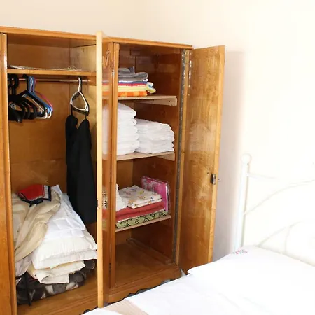 Prosilia Guesthouse Apartment