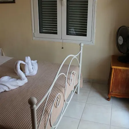 Prosilia Guesthouse